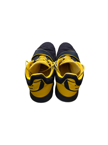 Mike Smith Michigan Basketball Practice Worn Player Exclusive Shoes (Size 11)