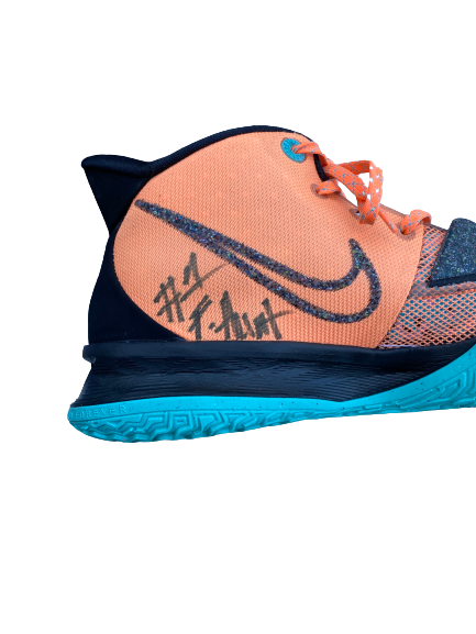 Feron Hunt SMU Basketball SIGNED Game Worn Shoes (Size 14)