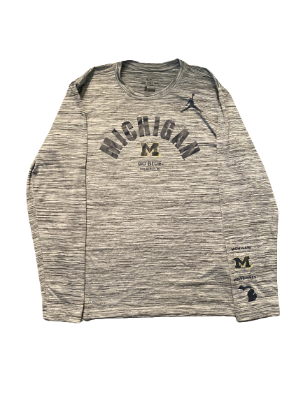 Mike Smith Michigan Basketball Team Issued Long Sleeve Workout Shirt (Size M)