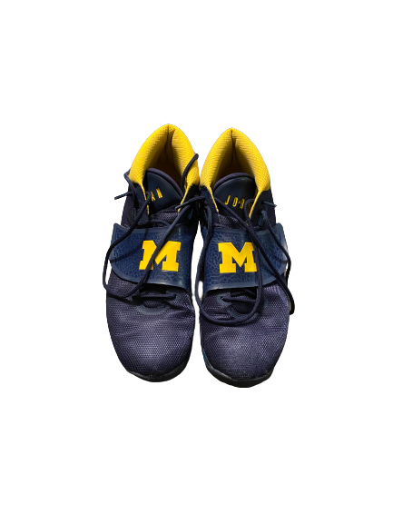Isaiah Livers Michigan Basketball SIGNED Game Worn Shoes (Size 15) - Photo Matched