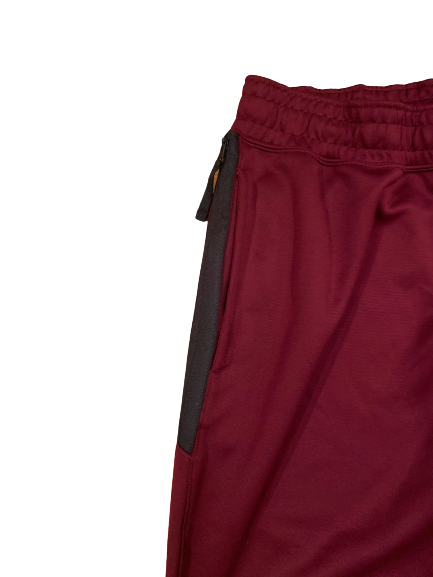 Hunt Conroy Minnesota Basketball Team Issued Sweatshorts (Size M)