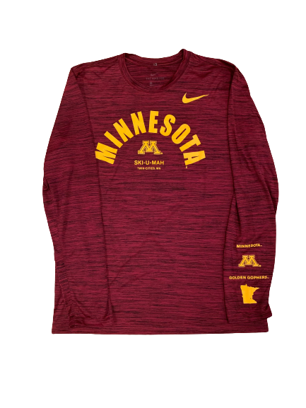 Hunt Conroy Minnesota Basketball Team Issued Long Sleeve T-Shirt (Size M)