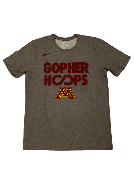 Hunt Conroy Minnesota Basketball Team Issued T-Shirt (Size L)
