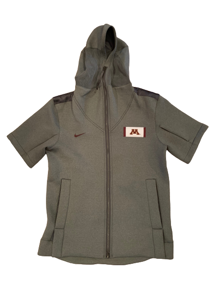 Hunt Conroy Minnesota Basketball Team Issued Short Sleeve Zip Up Hoodie (Size M)
