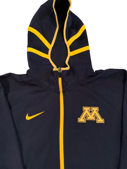 Hunt Conroy Minnesota Basketball Team Issued Jacket (Size M)