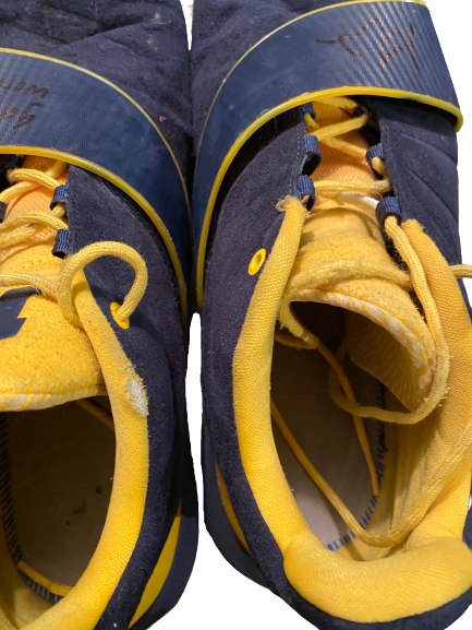 Isaiah Livers Michigan Basketball SIGNED Player Exclusive Game Worn Shoes (Size 15) - Photo Matched