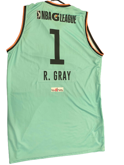 Raiquan Gray 