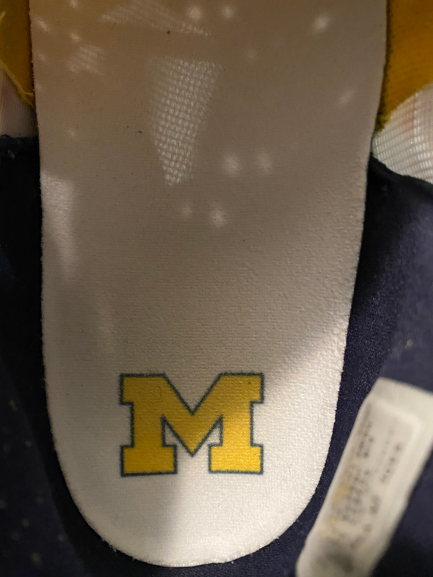 Isaiah Livers Michigan Basketball SIGNED Game Worn "BATTLE 4 ATLANTIS" Tournament Worn Shoes (Size 15) - Photo Matched