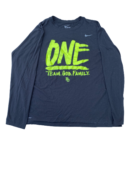 Baylor Basketball Team Exclusive Long Sleeve Workout Shirt (Size 2XL)