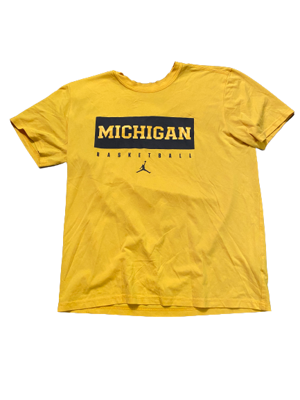 Isaiah Livers Michigan Basketball Team Issued Workout Shirt (Size L)