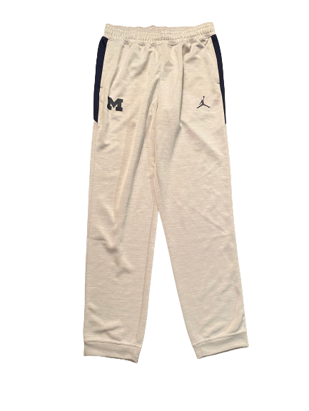Isaiah Livers Michigan Basketball Team Issued Sweatpants (Size LT)