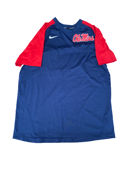 Michael Spears Ole Miss Baseball Team Issued Short-Sleeve Pullover (Size L)