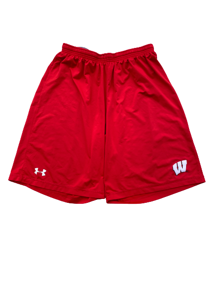Rachad Wildgoose Wisconsin Football Team Issued Shorts (Size L)