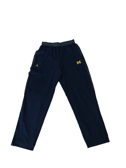 Michigan Basketball Jordan Sweatpants (Size L)