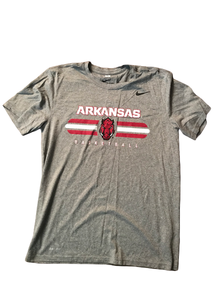 Adrio Bailey Arkansas Basketball Nike T-Shirt (Size M)