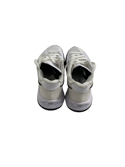 Mia Grunze Ohio State Volleyball Team-Issued Kyrie Irving Shoes (Size – The  Players Trunk