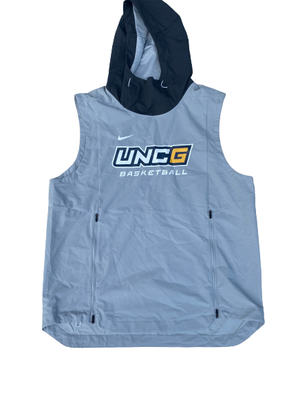 Isaiah Miller UNC Greensboro Basketball Team Issued Sleeveless Hoodie (Size L)
