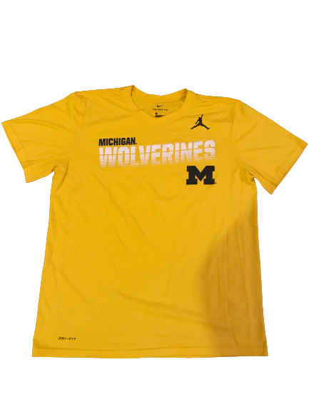 Michigan Basketball Team Issued Workout Shirt (Size L)