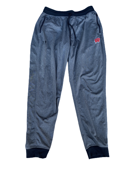 Cristian Volpentesta Wisconsin Football Team Issued Sweatpants (Size L)