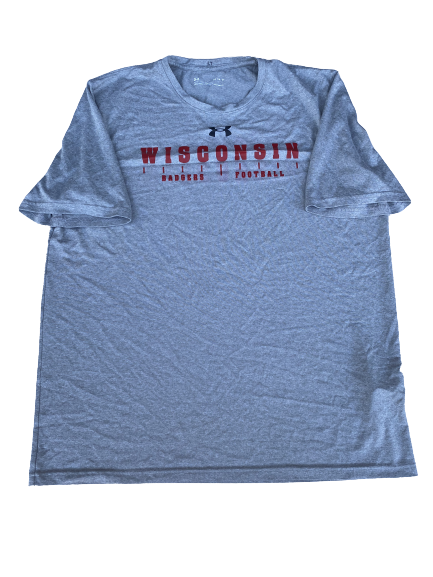Cristian Volpentesta Wisconsin Football Team Issued Workout Shirt (Size M)