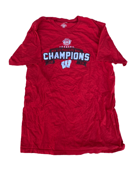 Cristian Volpentesta Wisconsin Football Team Issued "2018 Pinstripe Bowl Champions" Shirt (Size L)