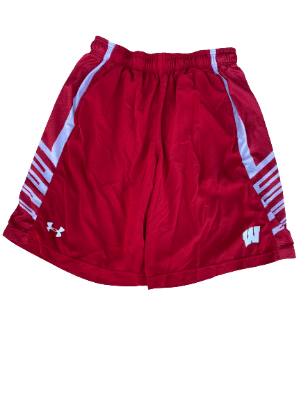 Cristian Volpentesta Wisconsin Football Team Issued Workout Shorts (Size L)