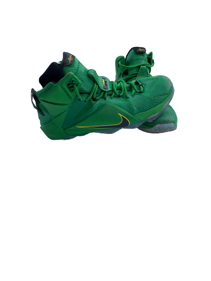 E.J. Singler Oregon Nike LeBron James Sneakers (Size 12.5)