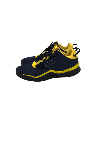 Michigan Basketball Team Issued Shoes (Size 11)