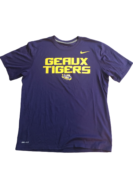 LSU Basketball Team Issued "Geaux Tigers" T-Shirt (Size M)