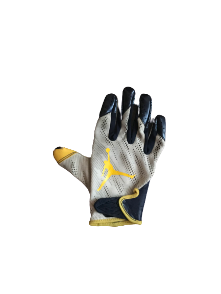 Shea Patterson Michigan Signed Game Worn Glove (Throwing Hand)