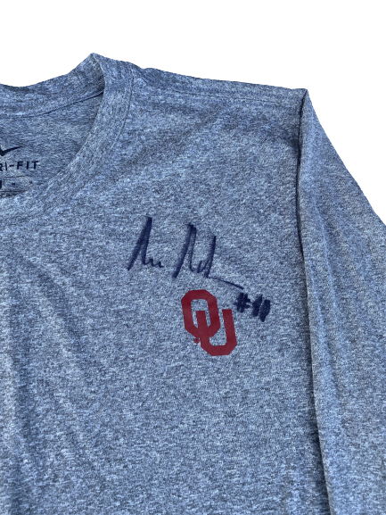 Nicole Mendes Oklahoma Softball SIGNED Long Sleeve Workout Shirt (Size M)