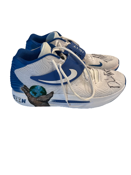 Davion Mintz Kentucky Basketball SIGNED PLAYER EXCLUSIVE / CUSTOM GAME WORN Shoes (Size 13) - Photo Matched