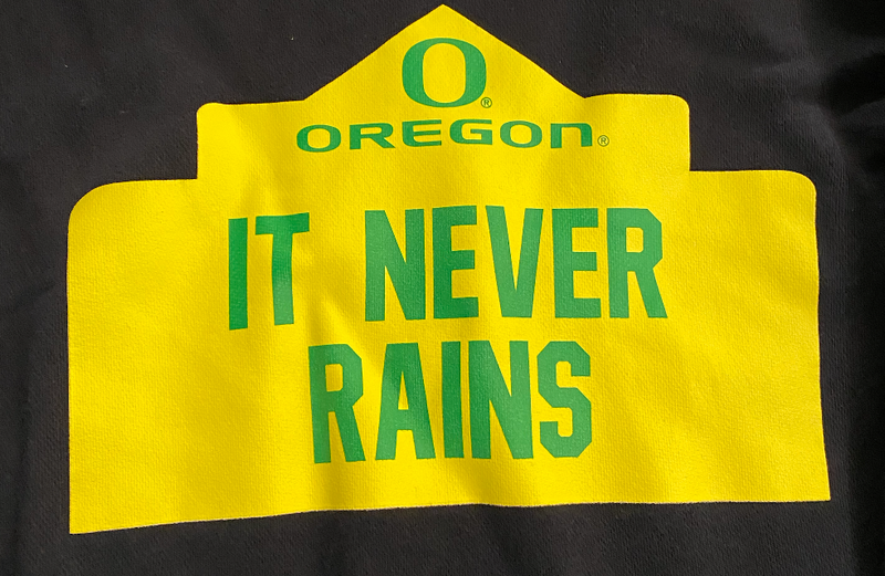 Nate Heaukulani Oregon Football Exclusive "IT NEVER RAINS" Sweatshirt (Size XL)