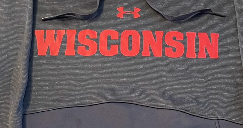 Sydney Hilley Wisconsin Volleyball Team Issued Sweatshirt (Size M)