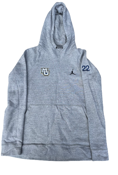 Marquette Basketball Player Exclusive Sweatshirt with 