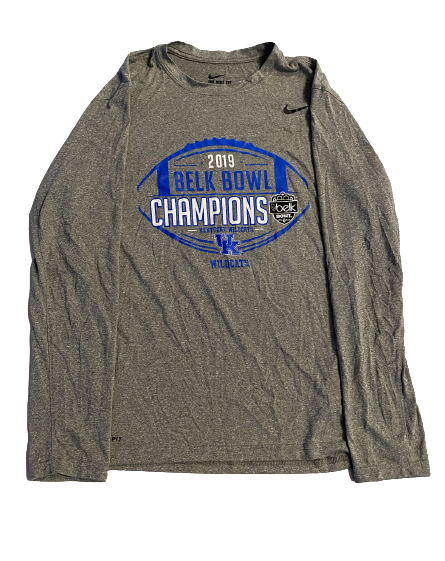 Grant McKinniss Kentucky Football Team Exclusive 2019 Belk Bowl Champions Long Sleeve Shirt (Size L)