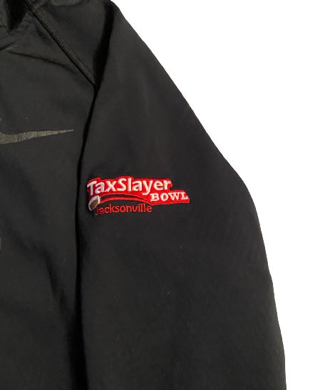 Grant McKinniss Kentucky Football Team Exclusive 2016 TaxSlayer Bowl Travel Jacket (Size L)