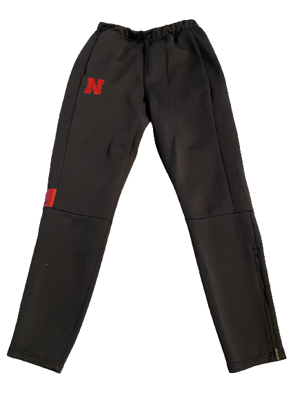 Lexi Sun Nebraska Volleyball Team Issued Travel Sweatpants (Size LT)