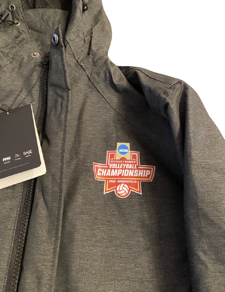 Lexi Sun Nebraska Volleyball 2018 NCAA National Championship Coat (Size L)