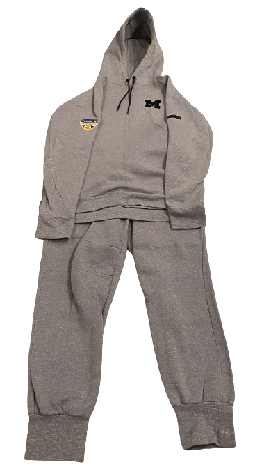 David Long Jr. Michigan Football Team Exclusive Orange Bowl Full Travel Set - Sweatshirt & Sweatpants (Size L)