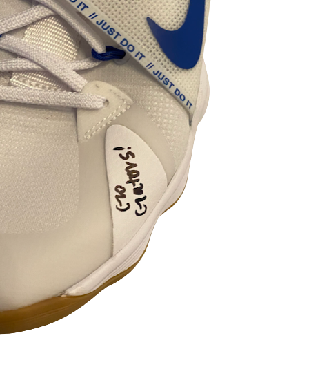 Thayer Hall Florida Volleyball Team Issued SIGNED & INSCRIBED Shoes (Size 10.5)