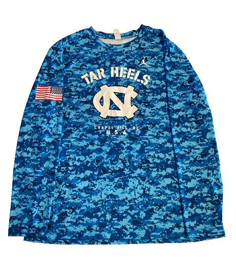Braden Hunter North Carolina Football Exclusive Long Sleeve Shirt (Size L)