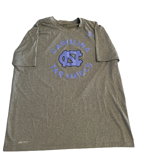 Braden Hunter North Carolina Football Team Issued T-Shirt (Size L)
