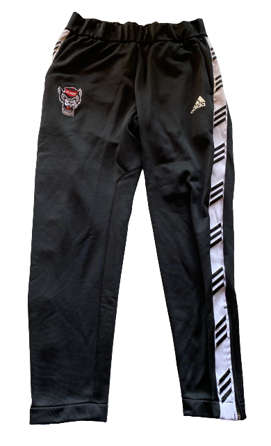Jericole Hellems NC State Basketball Team Issued Sweatpants (Size L)