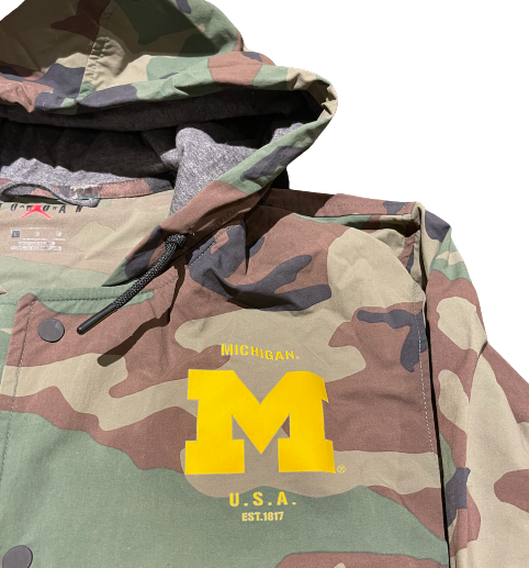 Vincent Gray Michigan Football Team Issued Camo Military Appreciation Jacket with Sewn In American Flag (Size L)