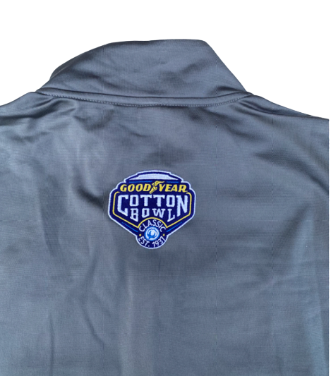 Gabe Lloyd Wisconsin Football Team Exclusive Cotton Bowl Travel Jacket (Size XL)
