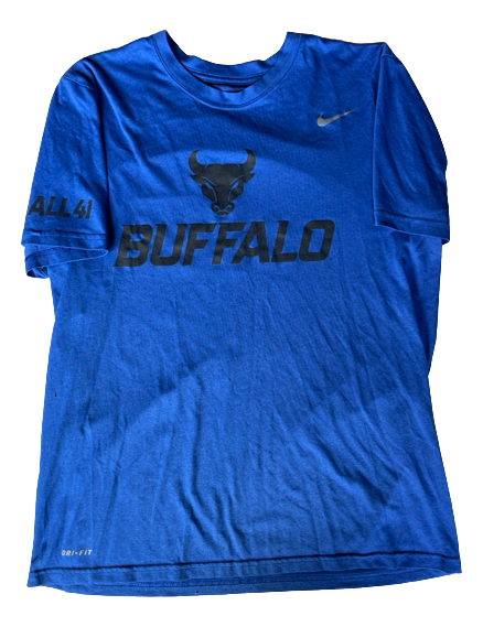 Jayvon Graves Buffalo Basketball Team Issued Workout Shirt (Size L)