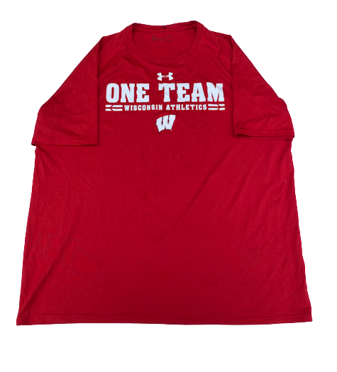 Jack Coan Wisconsin Football Team Issued Workout Shirt with Player Tag (Size XL)
