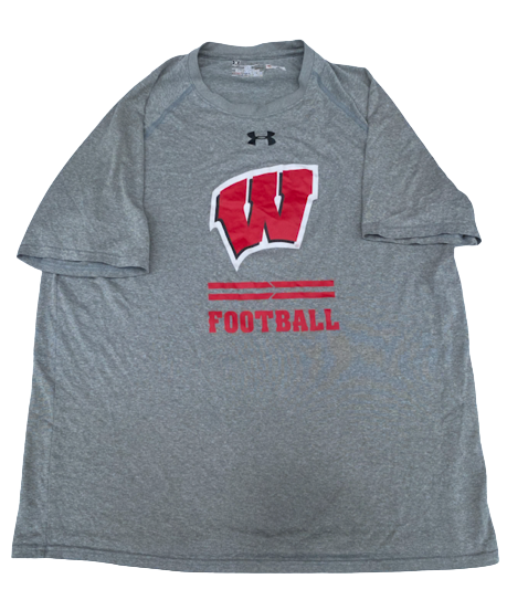 Jack Coan Wisconsin Football Team Issued Workout Shirt (Size L)