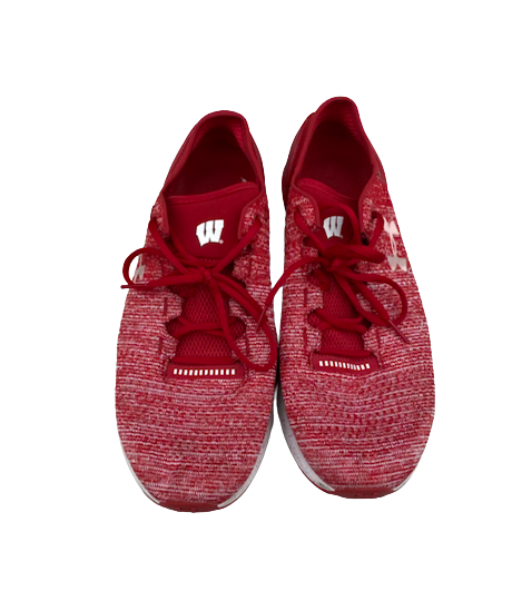 Jack Coan Wisconsin Football Team Issued Shoes (Size 12)